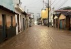 Moradores desabrigados, alagamentos e rodovia destruída: cidades da BA decretam emergência por causa das fortes chuvas