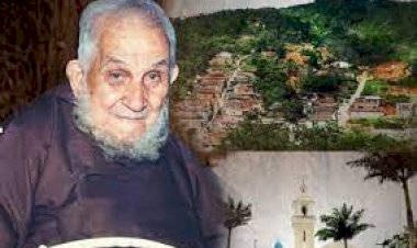 Romeiros trazem a Palmeira dos Índios, AL, imagem de 20 m de Frei Damião produzida em Petrolina, PE