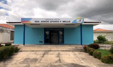 Homem é esfaqueado pela companheira durante confusão em Piranhas