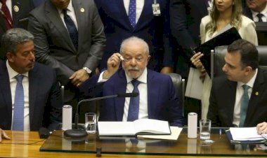 Lula decreta intervenção federal no DF: ‘Todos eles pagarão com a força da lei’