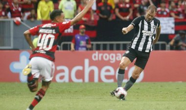 Flamengo bate o Botafogo e fica mais perto do título da Taça Guanabara