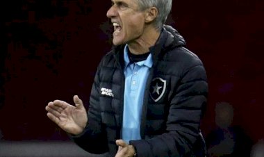 Luís Castro deixa o líder Botafogo para dirigir time de Cristiano Ronaldo