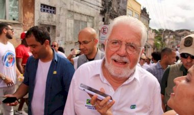 Cotado para ministério, Wagner fala em continuar trabalho no Senado