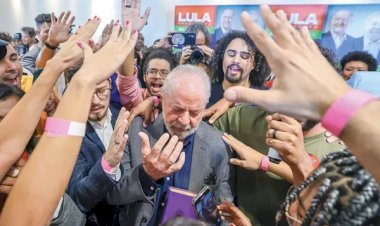 Desaprovação do governo Lula entre evangélicos recua em 6%, revela pesquisa