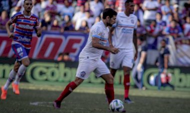 Bahia e Fortaleza se enfrentam neste sábado (21); confira escalações