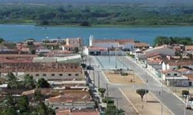 PMBA Apreende Motocicleta Conduzida Por Menor de Idade Em Abaré Bahia