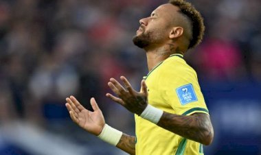 Neymar revela emoção em retorno à Seleção após quase três anos: ‘Chorei sozinho’