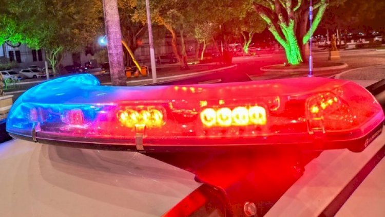Homem usa faca peixeira para ameaçar gerente e clientes de agência bancária em Canindé de São Francisco