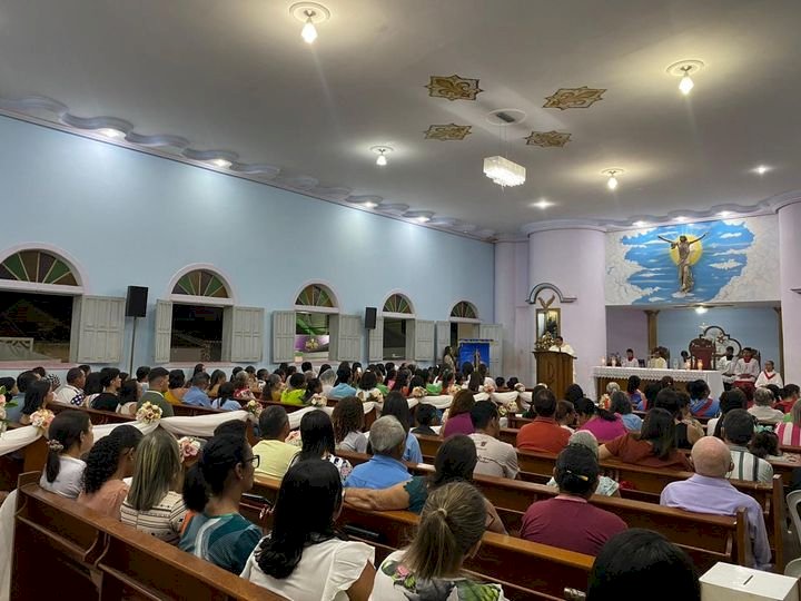 Santa Brigida - Os fiéis da paroquia santa Brígida da Suécia comemoram a festa da padroeira principal