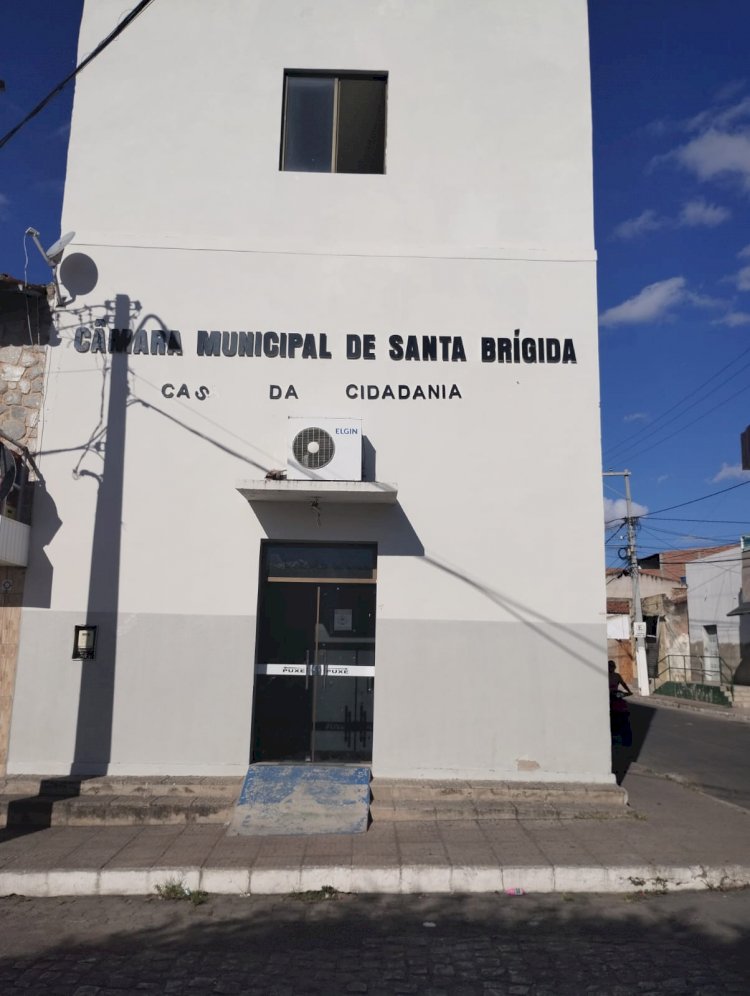 Vereadores de Santa Brígida aprovam orçamento para 2024 com 15? remanejamento.