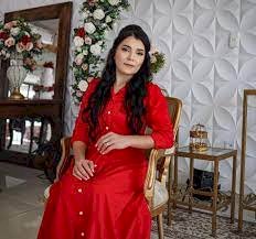 Família procura por cantora gospel com 50 mil seguidores nas redes sociais na BA; pastora desapareceu após encontro de mulheres