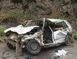 Motorista morre após carros baterem de frente na BR-101, no sul da Bahia