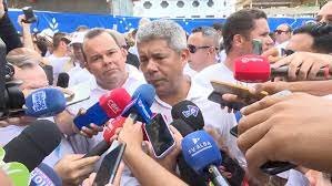 Na Lavagem do Bonfim, governador da Bahia anuncia caravana de apoio aos municípios em situação de emergência