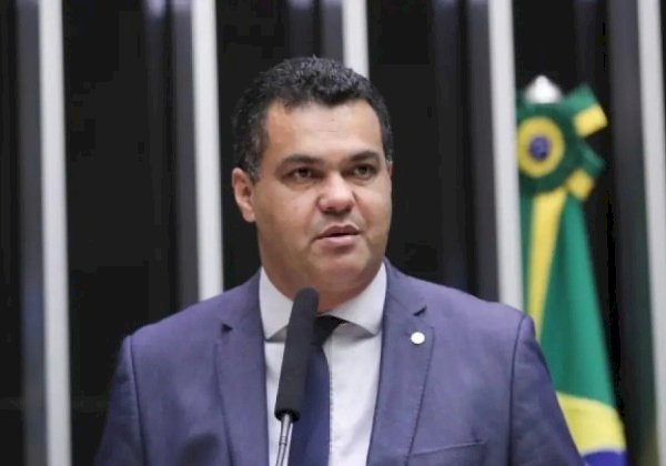 Deputado baiano Dal Barreto é detido pela PF na Operação Overclan