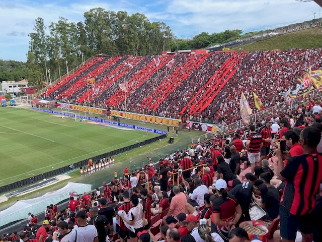 Casa cheia! Confira público e renda de Vitória x São Paulo